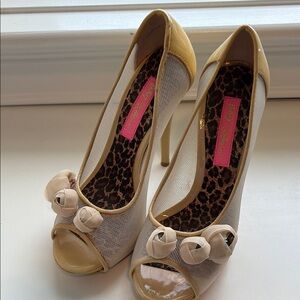 Elegant Beige Peep-Toe Heels